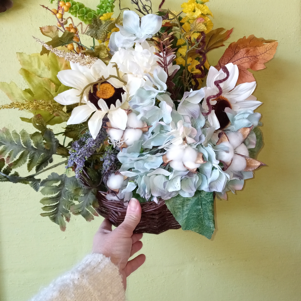 Elegant Floral Arrangement with White and Green Accents